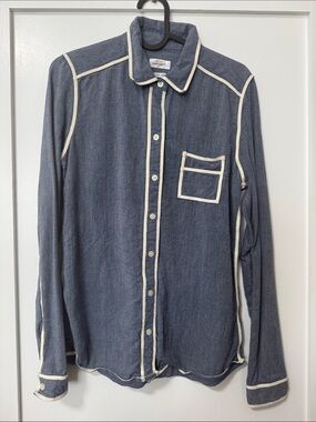 Women’ s Contrast-Trim Denim-Look Button Down Shirt - Blue